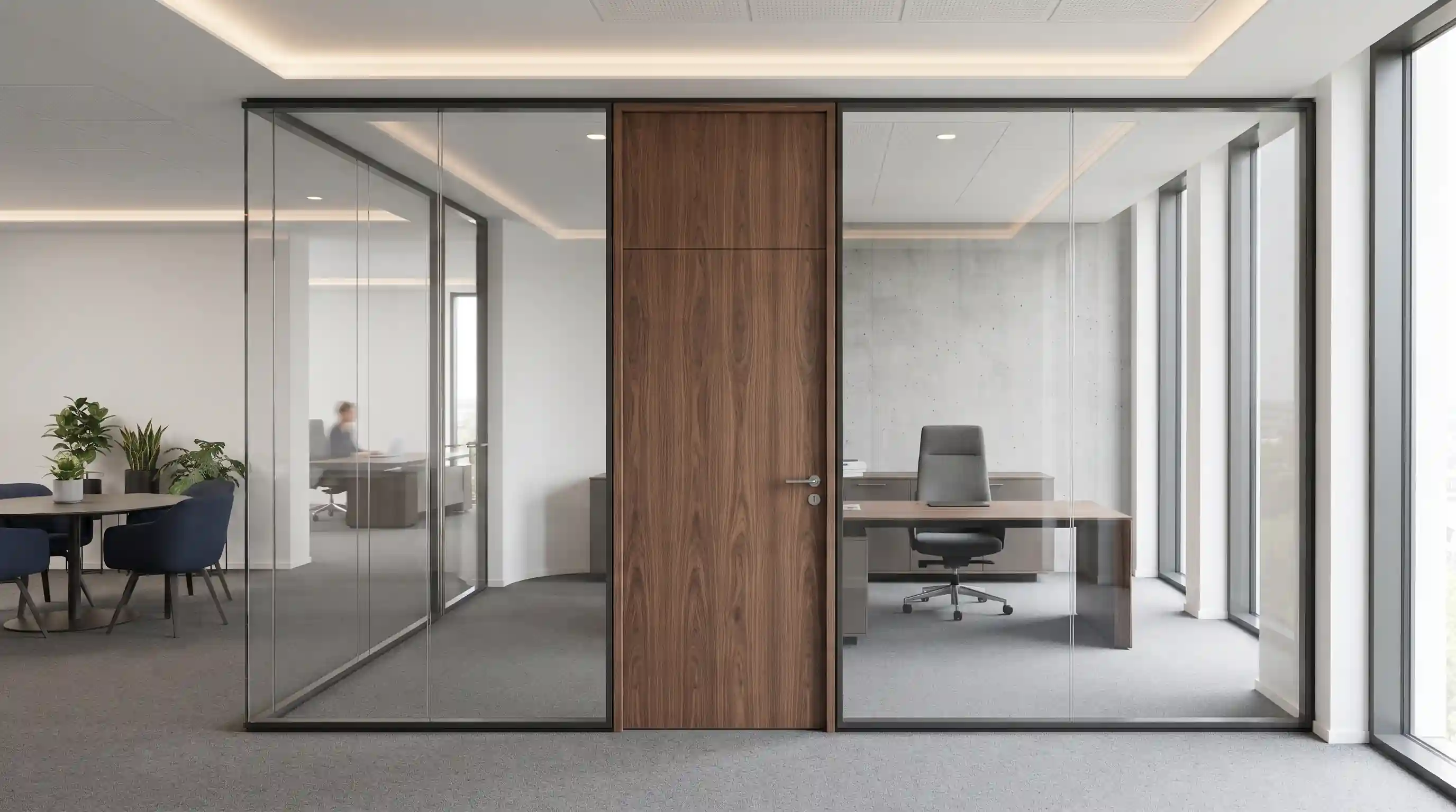 🏢 نقش کیفیت یراق&zwnj;آلات و اسکلت&zwnj;بندی در دوام و قیمت پارتیشن اداری